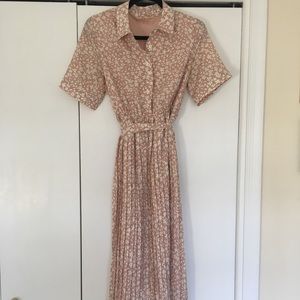 Bohme Midi Dress Pink w/ White Flower Pattern